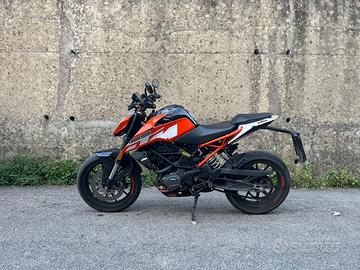 KTM Duke 125