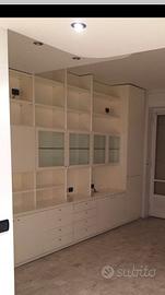 libreria laccata color panna