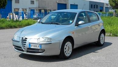 alfa romeo 147 