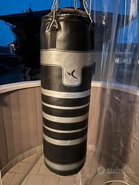 Sacco da boxe + guantoni