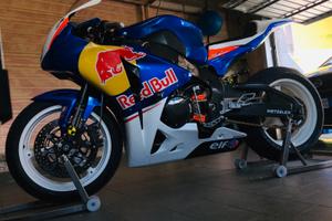 HONDA CBR1000RR   2010