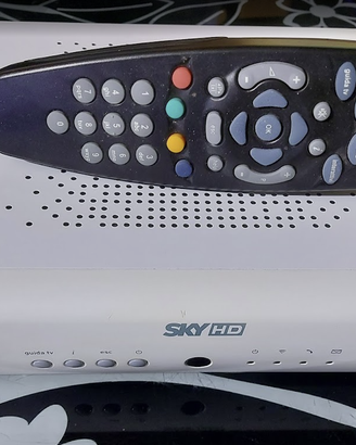 Decoder SKY HD funzionante completo di telecomando