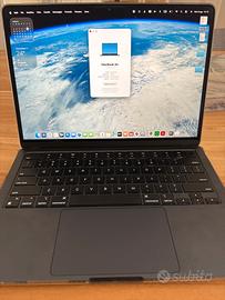 Apple Macbook Air 13.6” M3