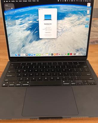 Apple Macbook Air 13.6” M3