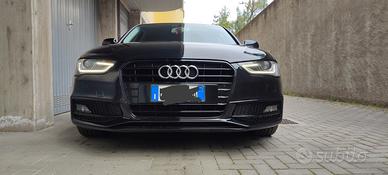 AUDI A4 B8  