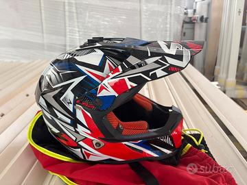 Casco minicross