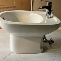 Bidet, rubinetto miscelatore, piletta, sifone