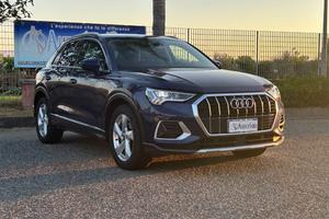 AUDI Q3 35 TDI S tronic Business Advanced
