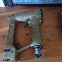 Pistole per spille e chiodi ad aria