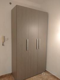 Armadio a 3 ante multiuso 