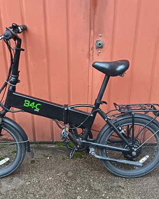 E bike pieghevole alluminio ottime condizion