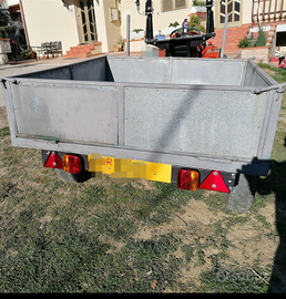 Rimorchio agricolo piccolo