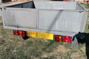 Rimorchio agricolo piccolo