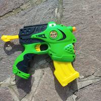 Pistola NERF ad acqua e dardi