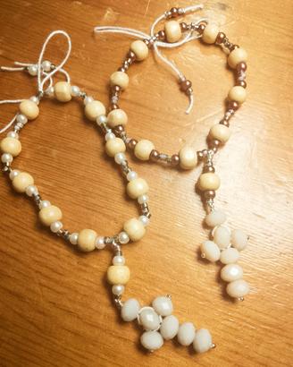 Bracciale fatto a mano con croce