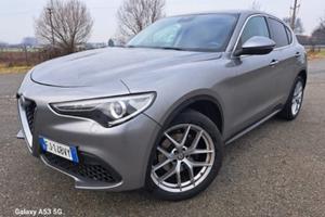 Alfa Stelvio 2.0 q4 280 cv GANCIO TRAINO unico pro