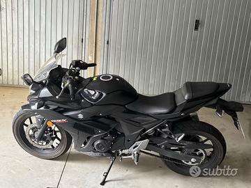 Suzuki gsx 250