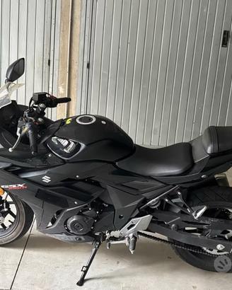 Suzuki gsx 250