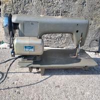 macchina da cucire vintage
