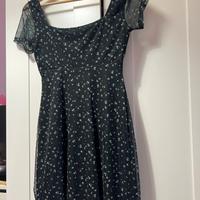 Vestito nero a fiori 