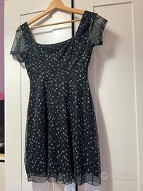 Vestito nero a fiori 