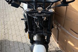 Benelli Leoncino 125