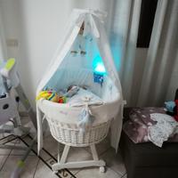 culla in vimini bianca 