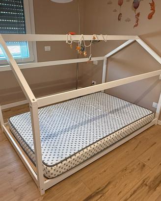 Letto Montessori a casetta per bambini