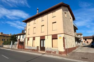 Casa in linea di testa a Basaldella