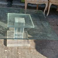 Preziosi quadri tappeti persiani tavolino e lampad