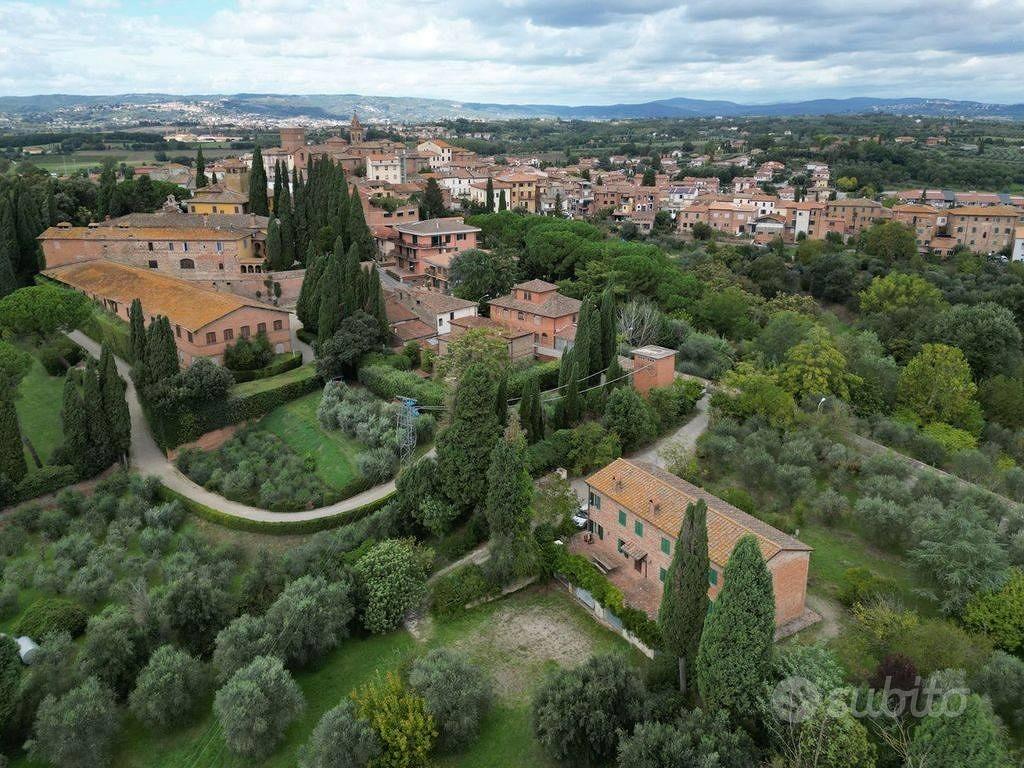 Rustico / Casale di 330 m² con più di 5 locali e b - Vista 3