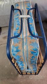 Brandine da campeggio, ombrellone e armadi in tela