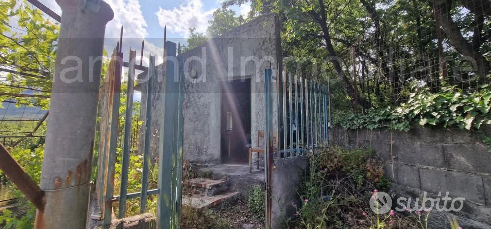 Terreno con casetta a Linguaglossa - Vista 2
