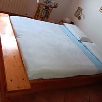 Letto da una piazza