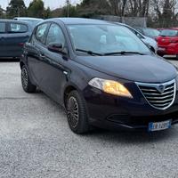 Lancia Ypsilon 1.2 69 CV Unyca