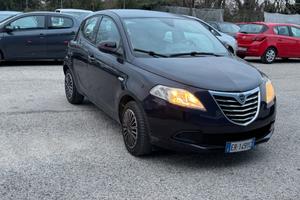 Lancia Ypsilon 1.2 69 CV Unyca