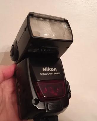 Flash Nikon SB800 usato Non del tutto funzionante