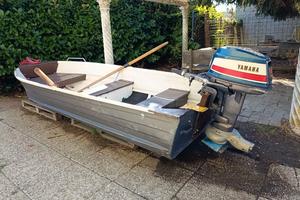 barca da fiume canadian 3.80 con motore a turbina