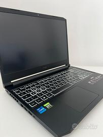 Acer Nitro 5 i7 11800H RTX 3060 16GB RAM