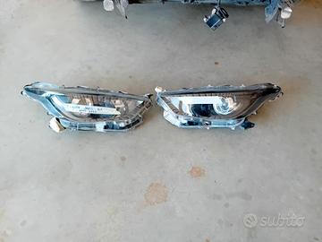 fari anteriore dx e sx toyota yaris