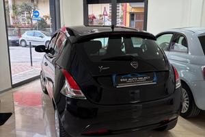 Lancia Ypsilon 1.2 69 CV 5 porte Silver