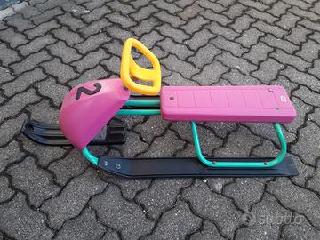 Slittino con volante