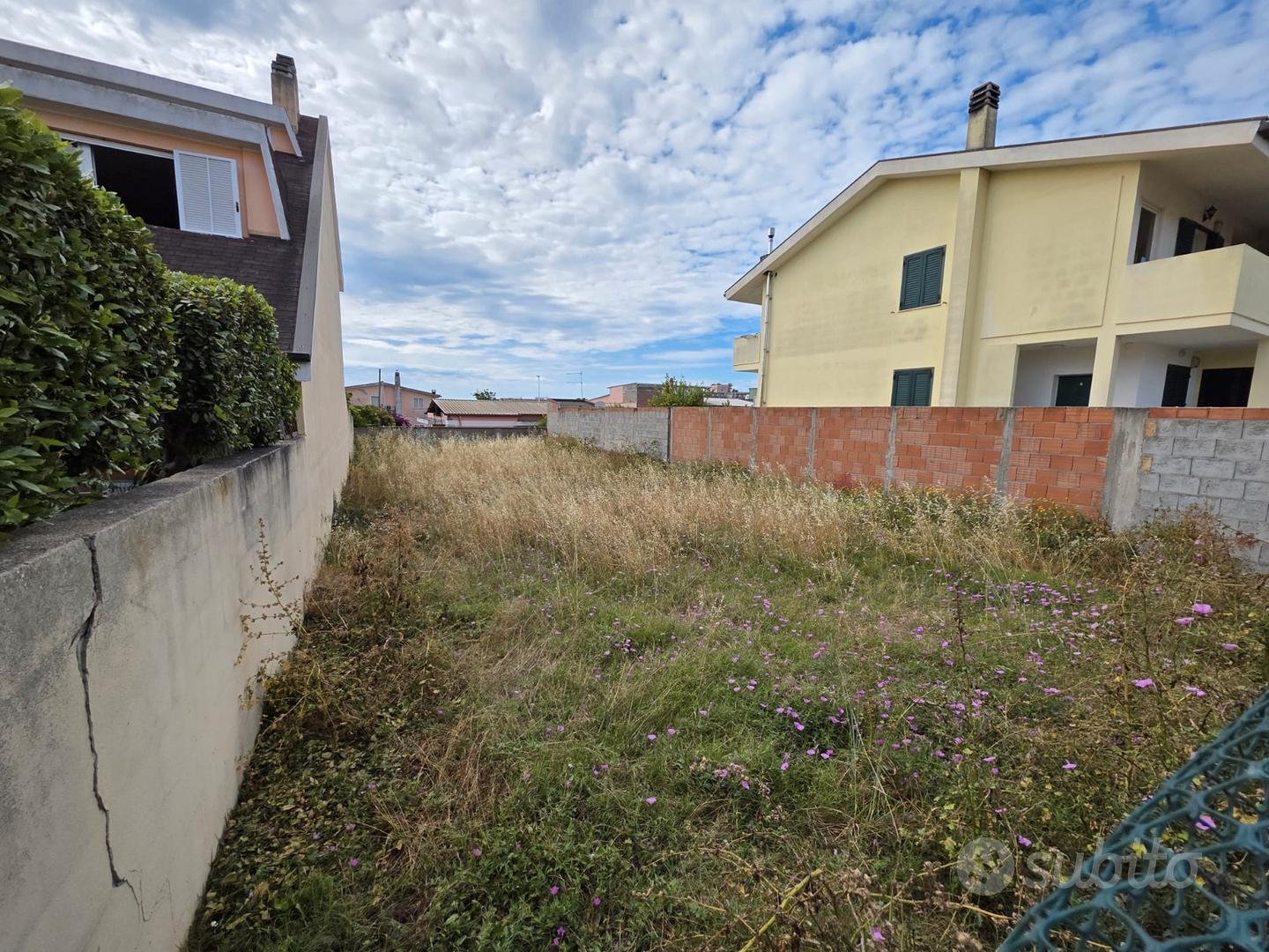 Terreno in posizione strategica - Vista 2