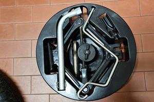 Ruotino mai usato per panda con cricket