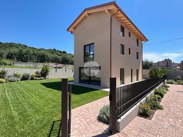 VILLA SINGOLA A BARDOLINO