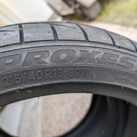 4 Gomme Auto Toyo Proxes T1R 215/40 R18 NUOVE