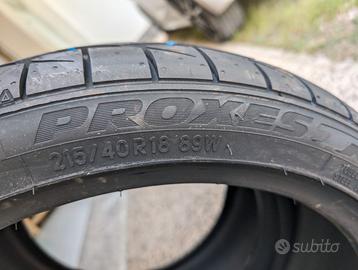 4 Gomme Auto Toyo Proxes T1R 215/40 R18 NUOVE