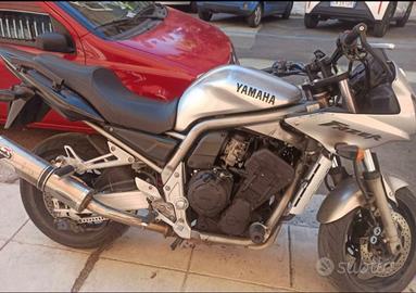 Yamaha Fazer 2004