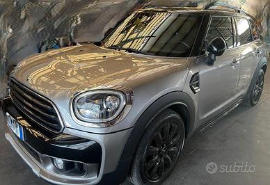 MINI COUNTRYMAN COOPER D AUT. HYPE