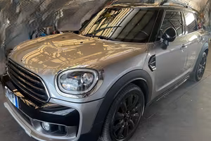 MINI COUNTRYMAN COOPER D AUT. HYPE